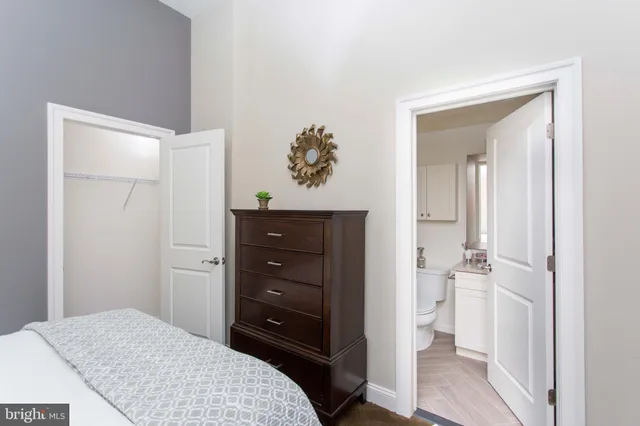 $1,000 | 26 South Calvert Street, Unit 1BR, Baltimore, MD 21202