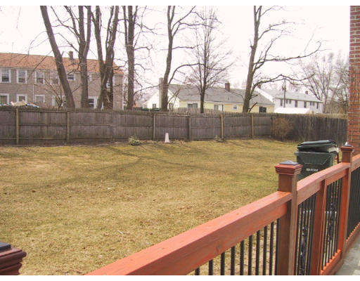 37 East Canton Circle Springfield, MA 01104 - Photo 6 of 13 Gallery Image 6