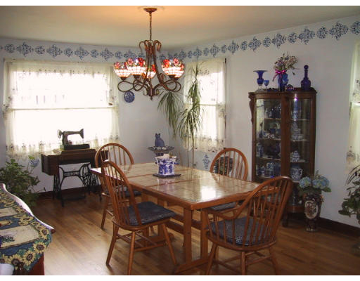 37 East Canton Circle Springfield, MA 01104 - Photo 9 of 13 Gallery Image 9