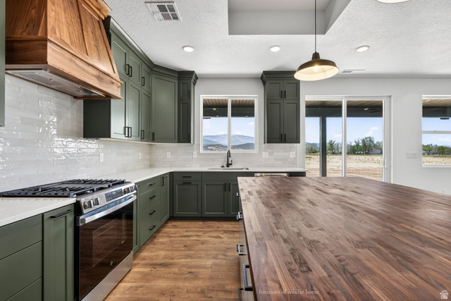 974 North 3725th West Cedar City, UT 84721 - Photo 7 of 34 Interiors are from a similar home