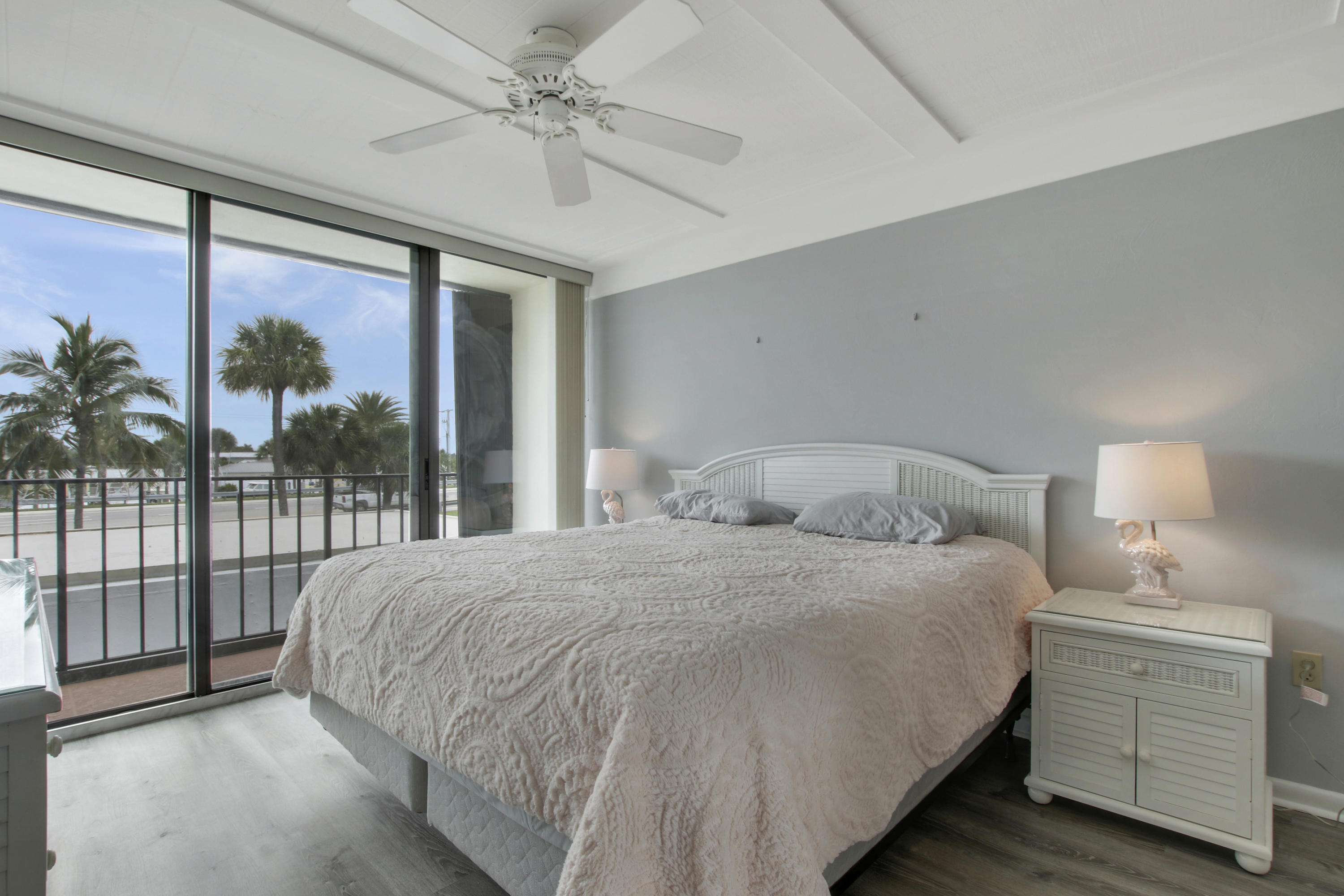 225 South Beach Road, Unit 203 Tequesta, FL 33469 - Photo 14 of 28 Master Bedroom