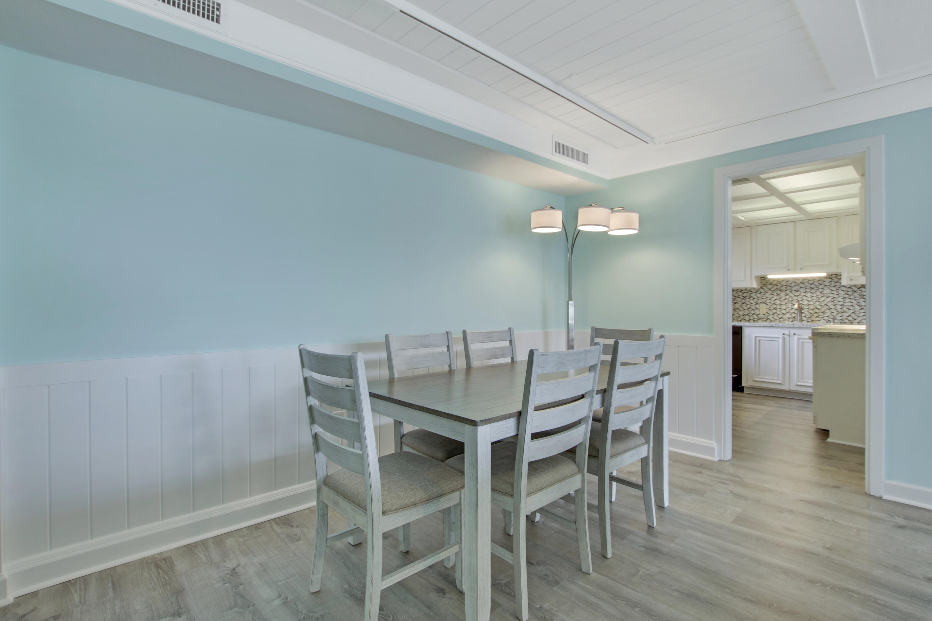 225 South Beach Road, Unit 203 Tequesta, FL 33469 - Photo 7 of 28 Dining