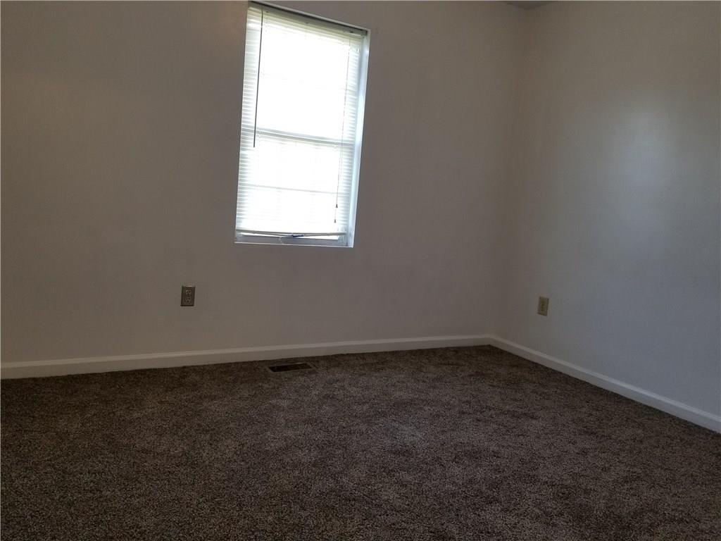 4685 Deal Road Claremont, NC 28610 - Photo 9 of 11