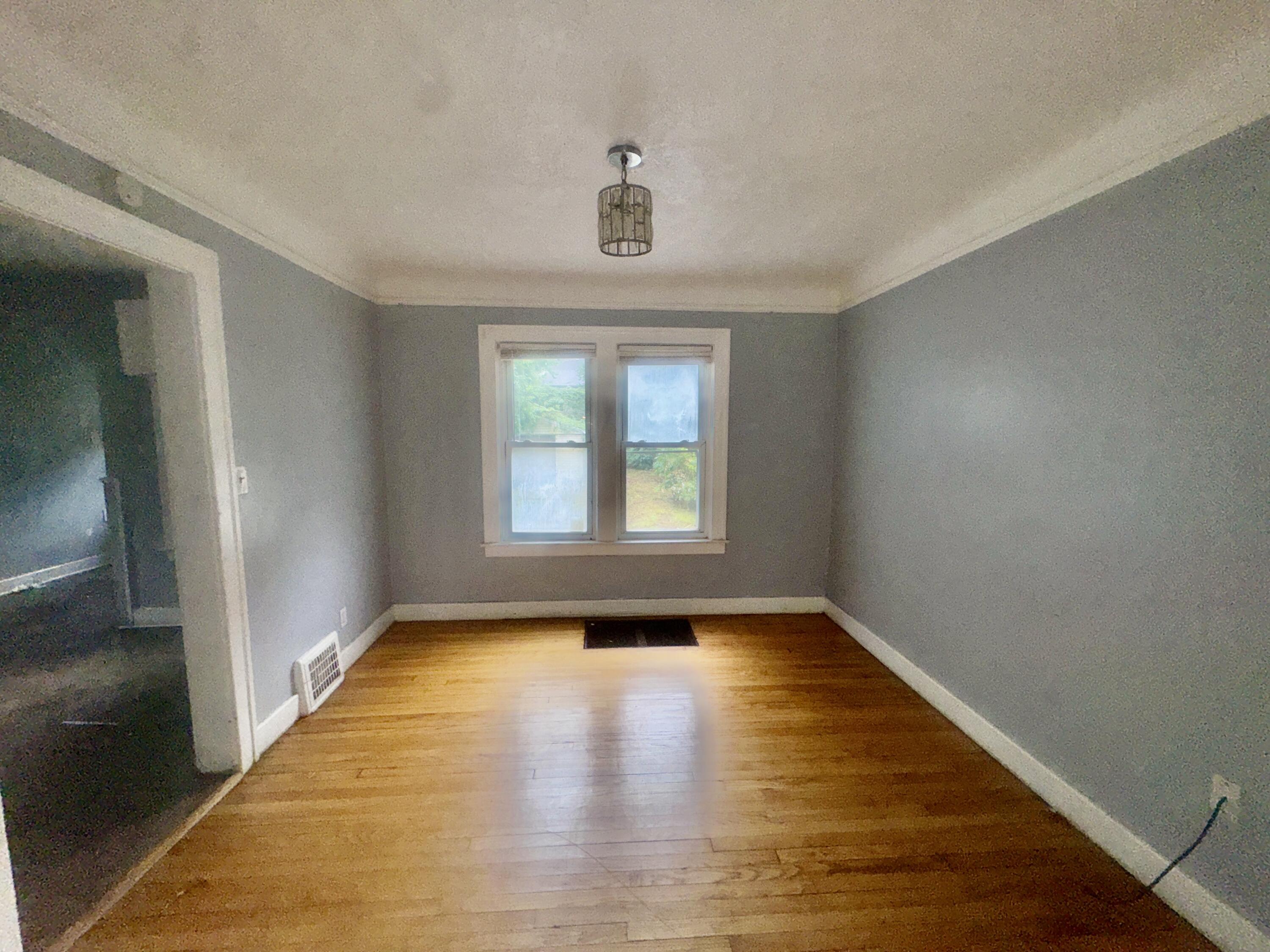 5793 Yorkshire Road Detroit, MI 48224 - Photo 5 of 21 Image_20250819_173414_920