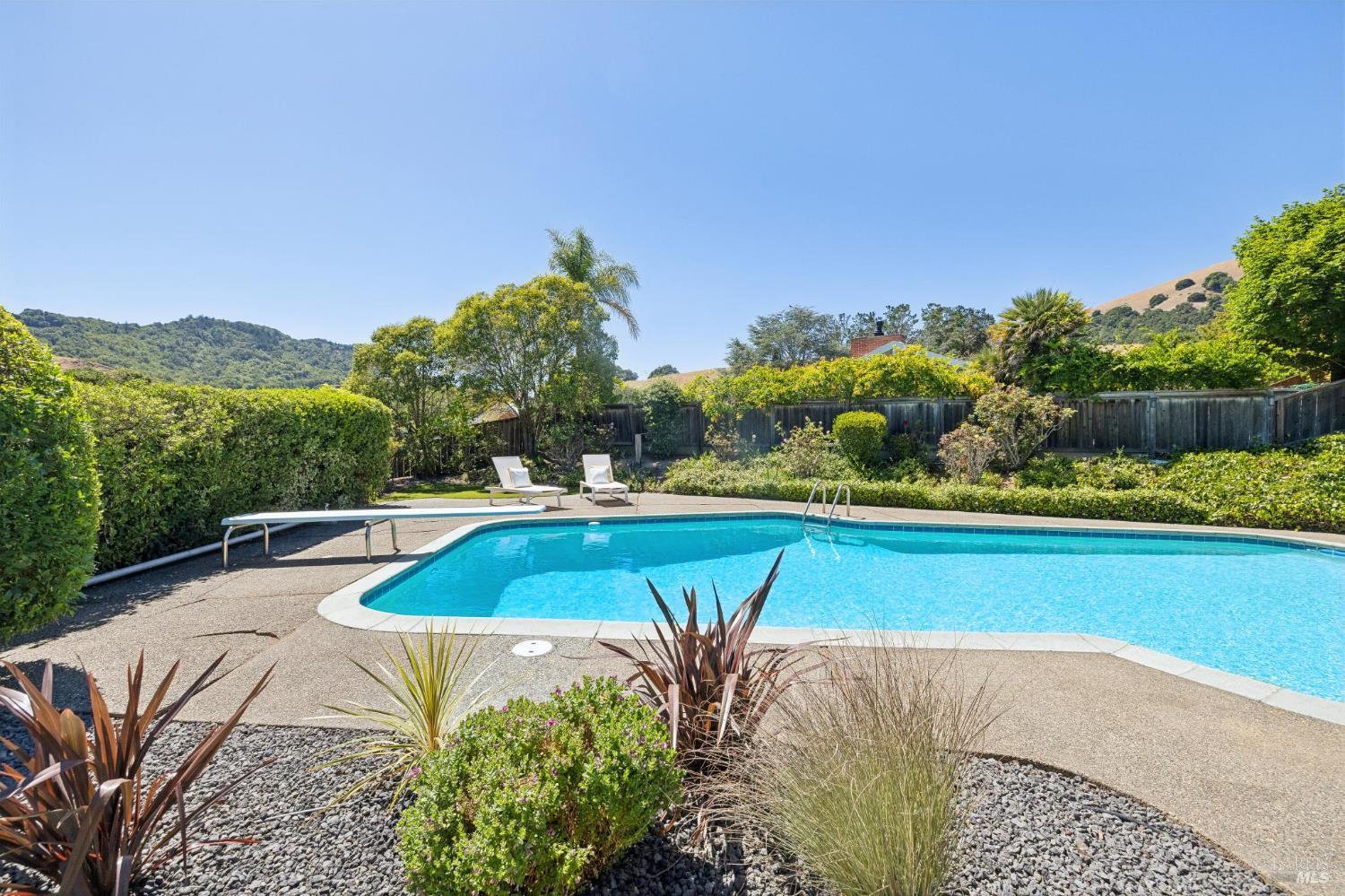 24 Mount Diablo Circle San Rafael, CA 94903 - Photo 53 of 72