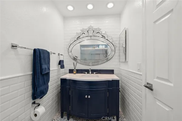 $480,000 | 1100 Euclid Avenue, Unit 210, Long Beach, CA 90804