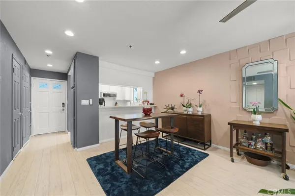 $480,000 | 1100 Euclid Avenue, Unit 210, Long Beach, CA 90804