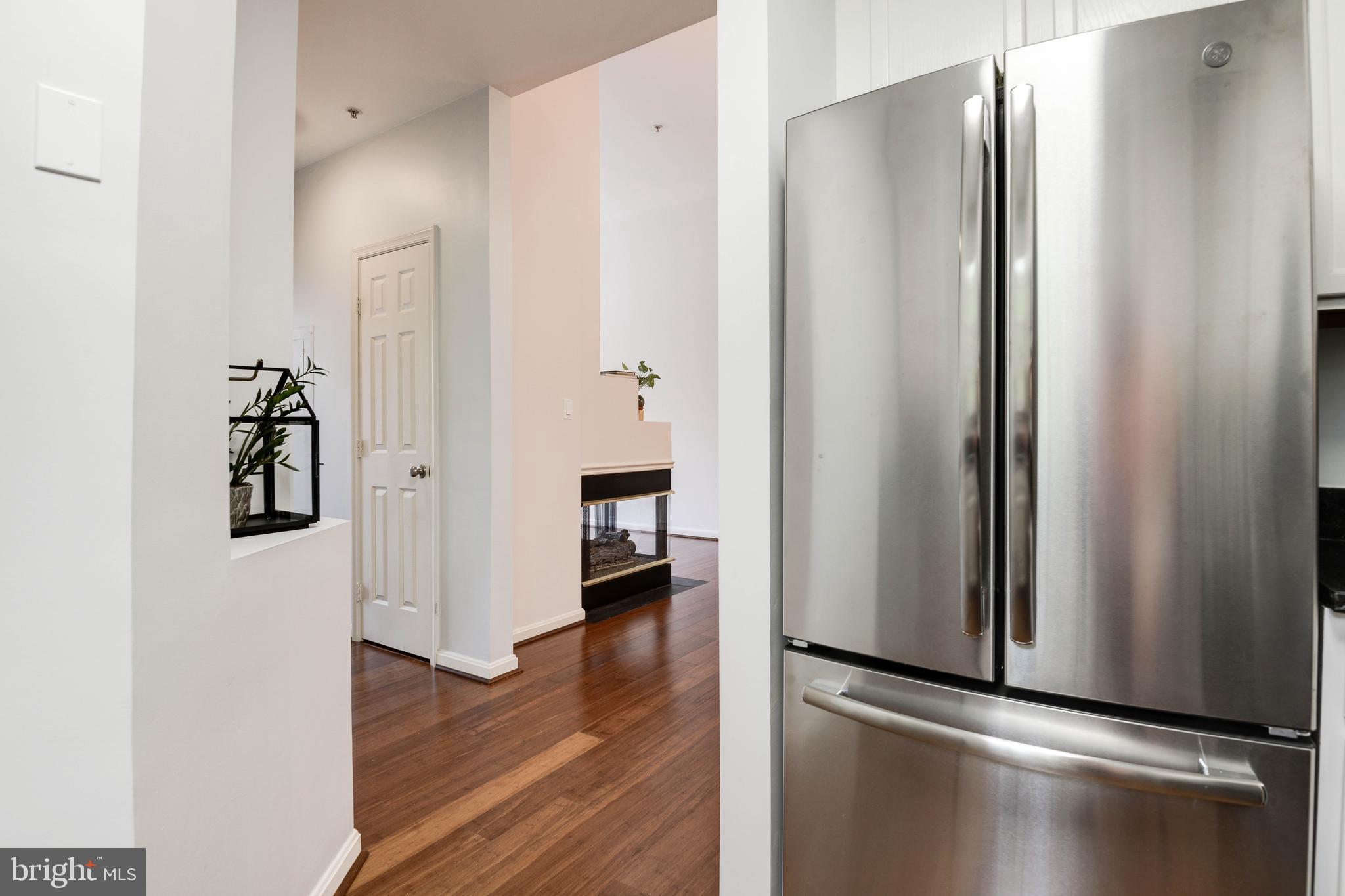 11406 Windleaf Court, Unit 14 Reston, VA 20194 - Photo 12 of 36 Newer Refrigerator