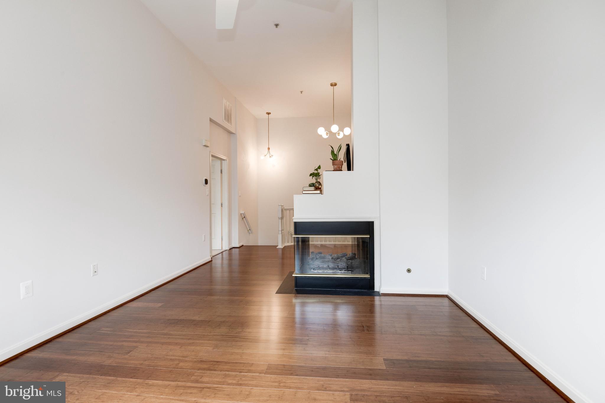 11406 Windleaf Court, Unit 14 Reston, VA 20194 - Photo 10 of 36 Gallery Image 10