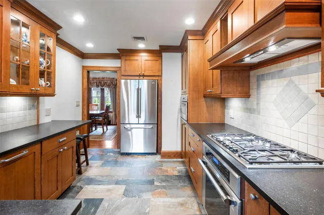 $899,000 | 19 Superior Road, Bellerose Village, NY 11001