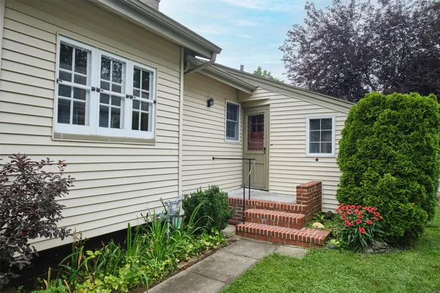 $899,000 | 19 Superior Road, Bellerose Village, NY 11001