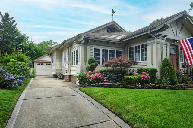 $899,000 | 19 Superior Road, Bellerose Village, NY 11001