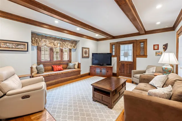 $899,000 | 19 Superior Road, Bellerose Village, NY 11001