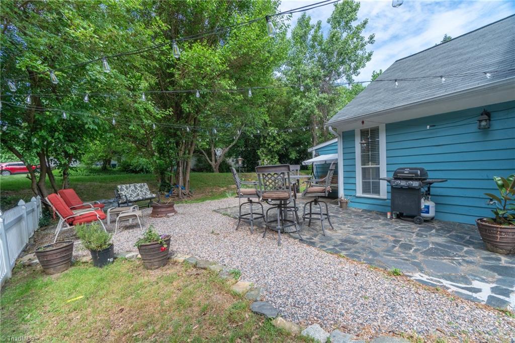 3201 Pipers Way High Point, NC 27265 - Photo 18 of 21