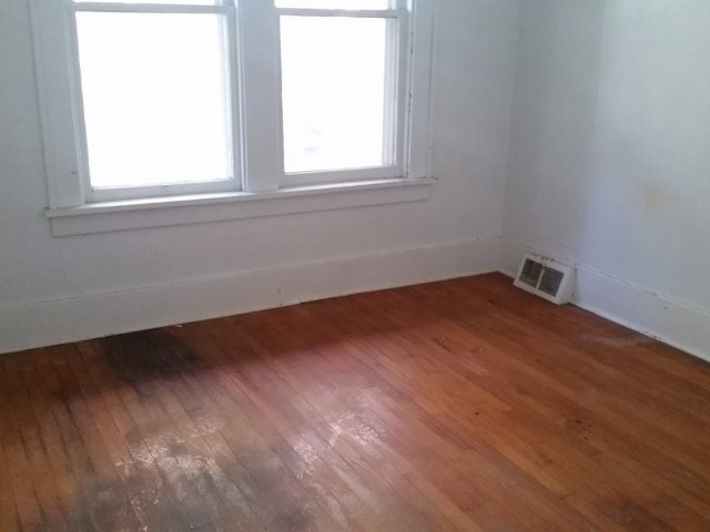 7172 Daysville Road Oregon, IL 61061 - Photo 12 of 13 an empty room with a window