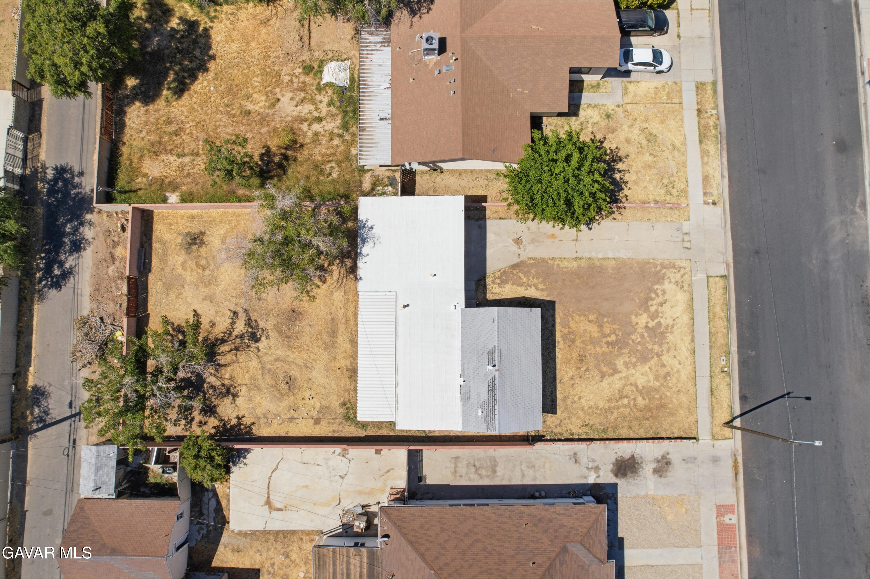 44515 Date Avenue Lancaster, CA 93534 - Photo 9 of 26 DJI_0385