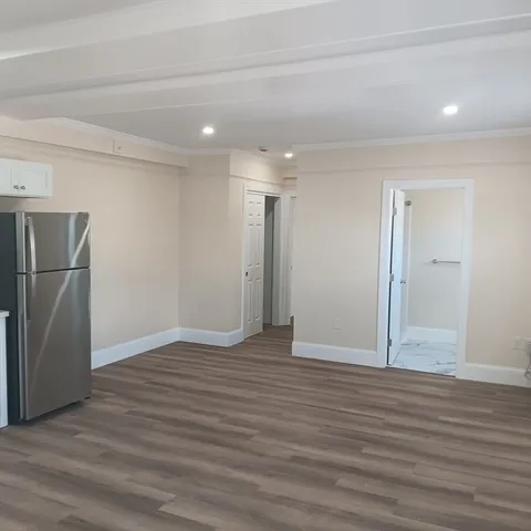 $1,625 | 99 Main Street, Unit 6, Lakeville, MA 02347