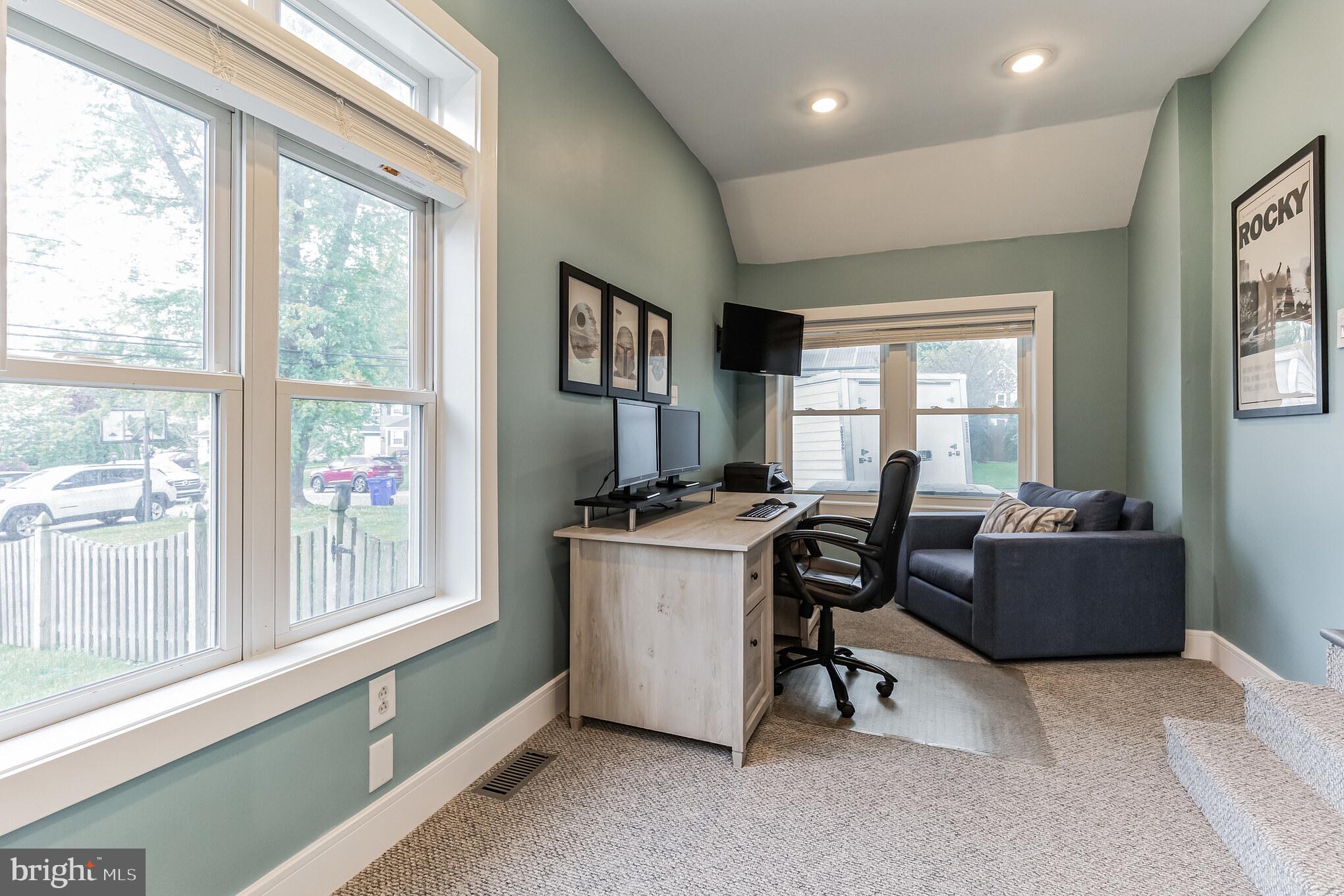 713 Brooke Road Glenside, PA 19038 - Photo 15 of 36 Family Room/Office