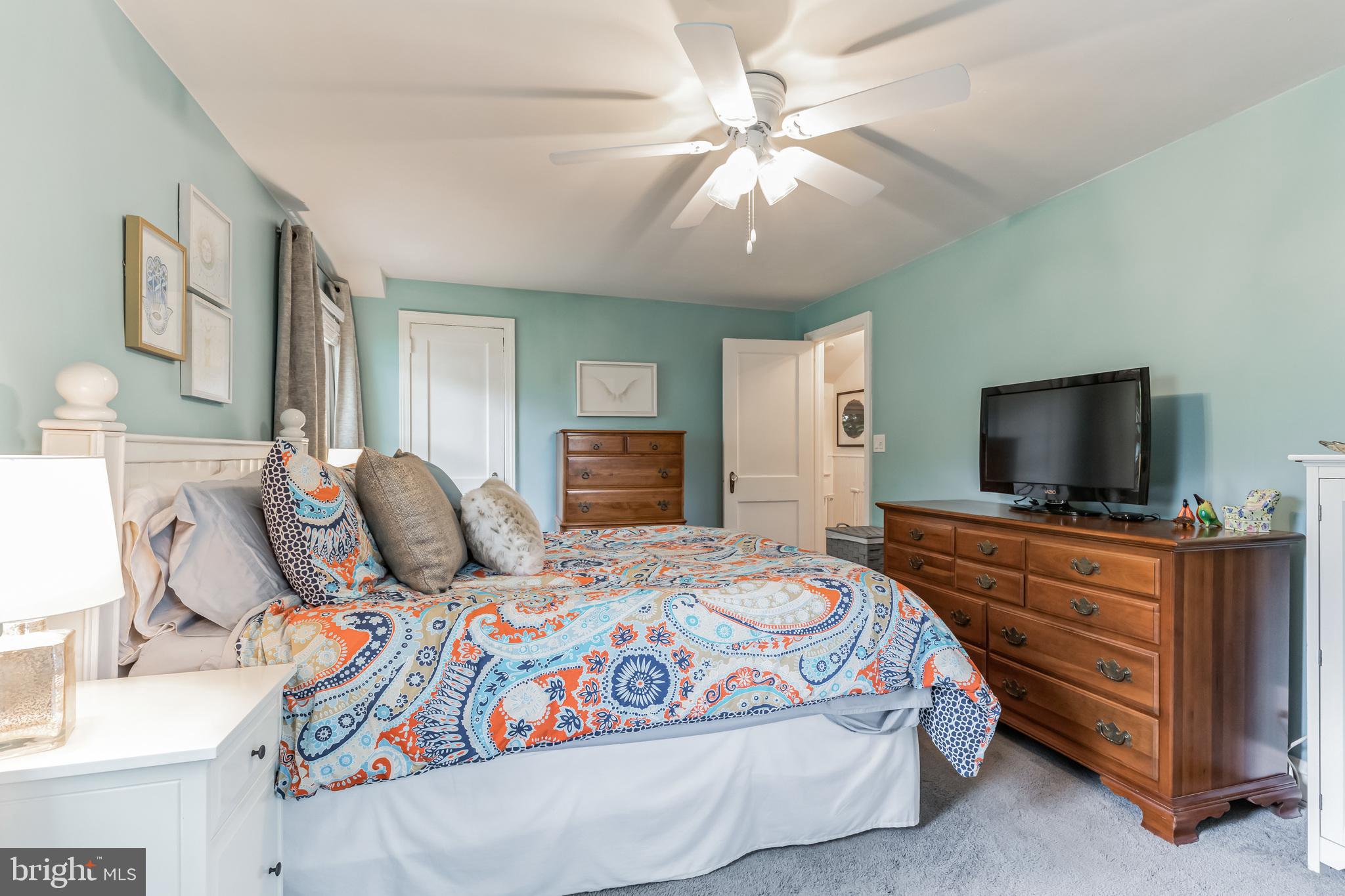 713 Brooke Road Glenside, PA 19038 - Photo 20 of 36 Primary Bedroom