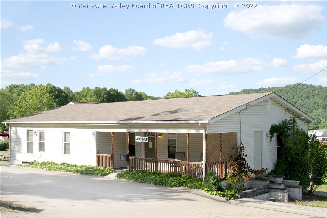 6756 Winfield Road Winfield, WV 25213 - Photo 1 of 12 Gallery Image 1