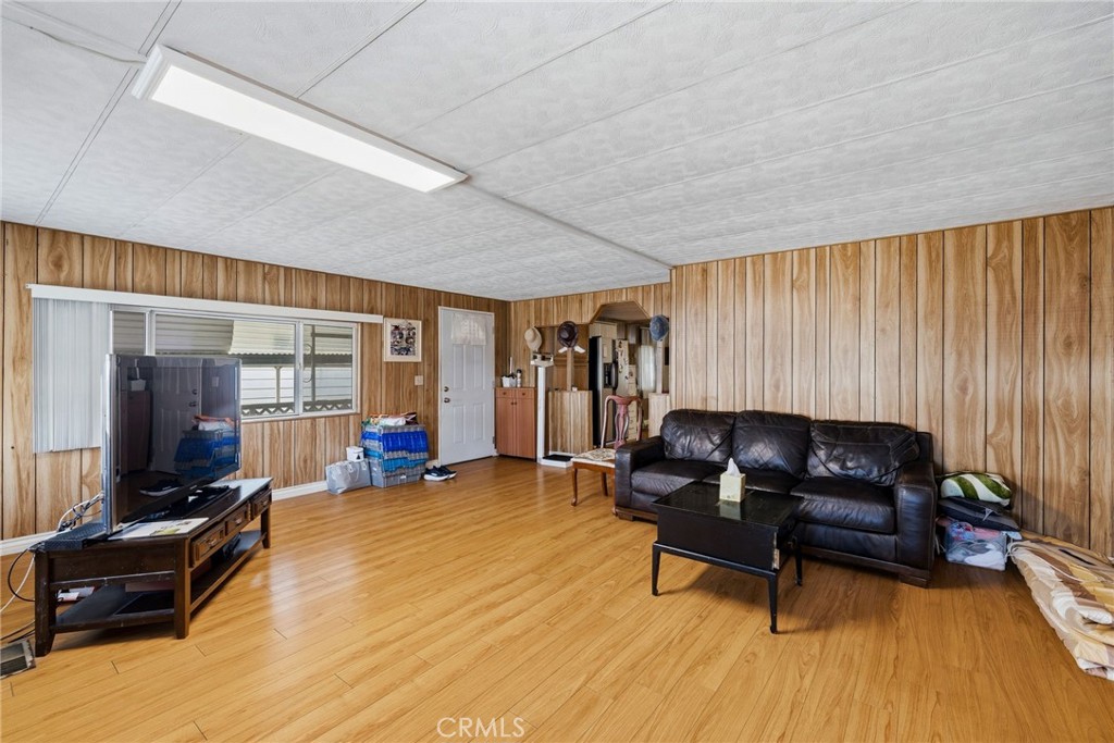 401 West Carson Street Carson, CA 90745 - Photo 6 of 12