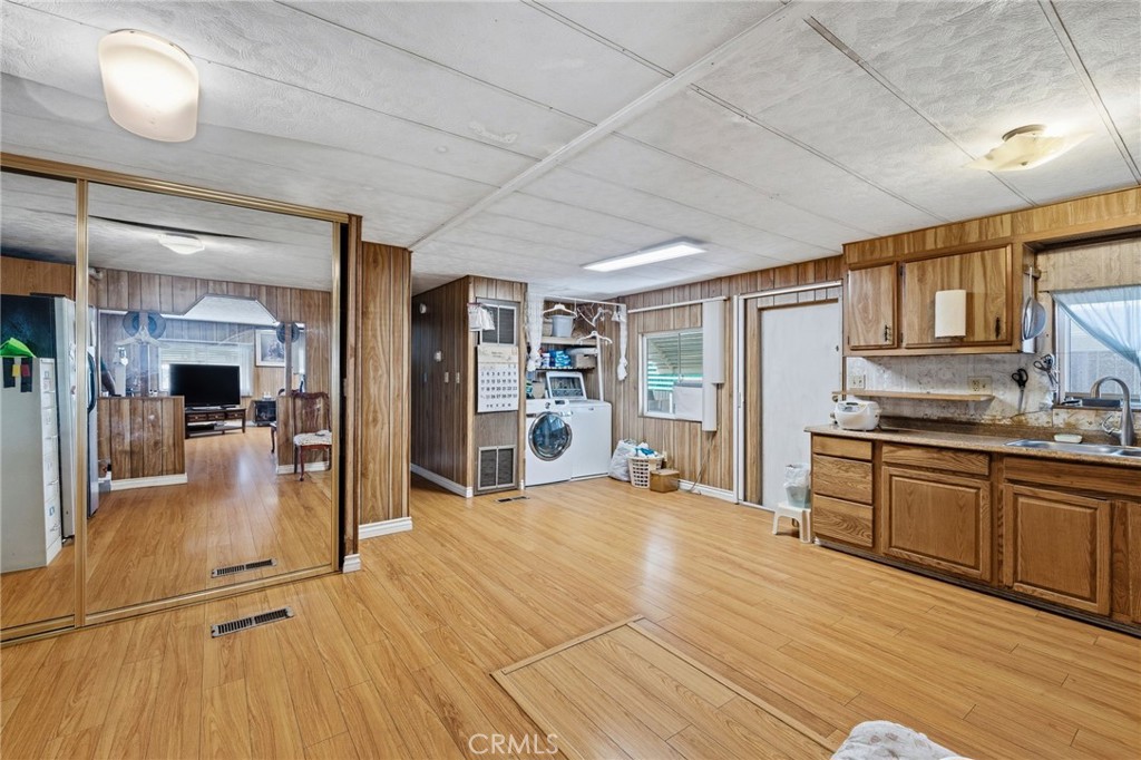 401 West Carson Street Carson, CA 90745 - Photo 7 of 12
