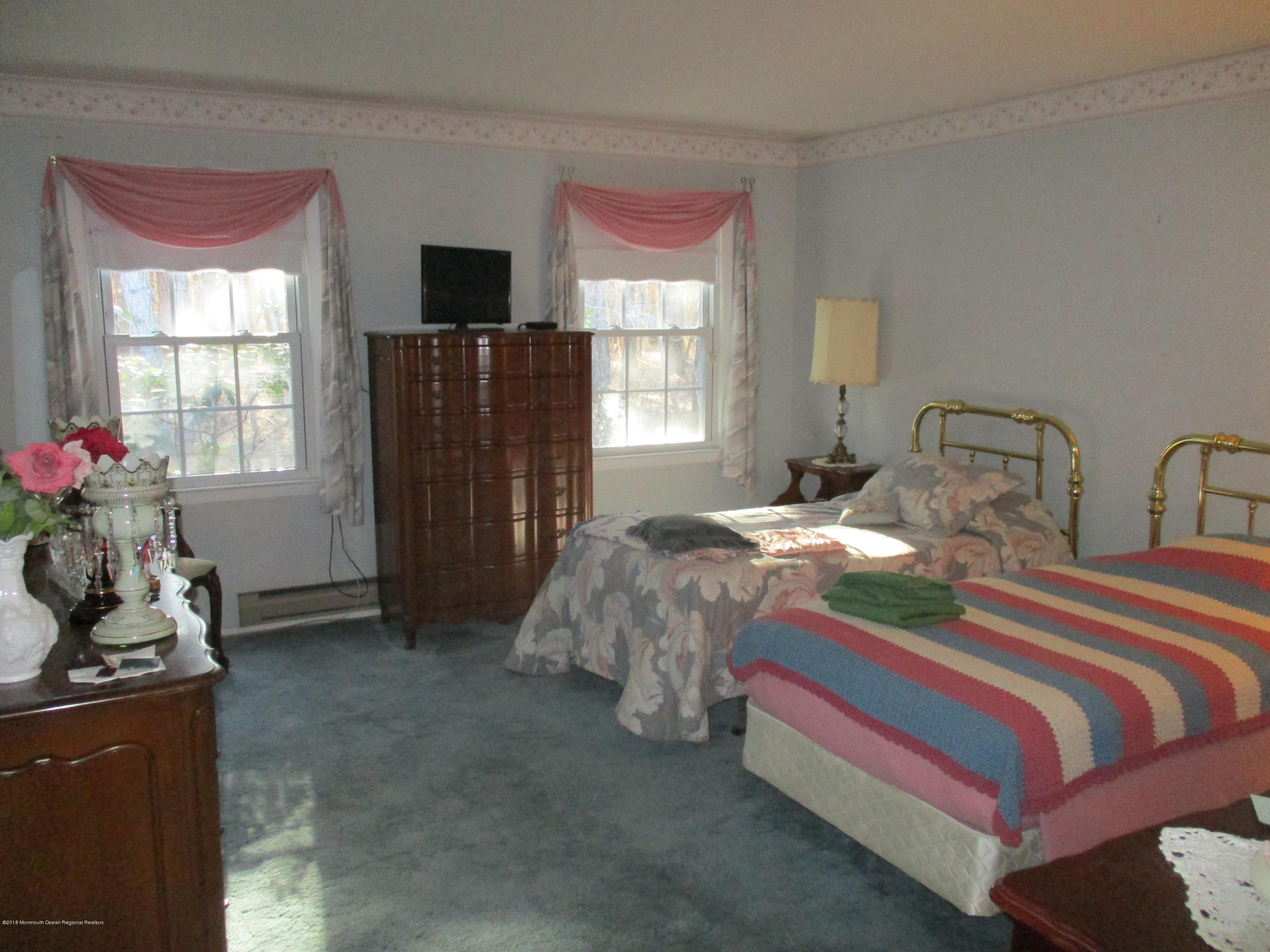 9 Meadowbrook Road Brick, NJ 08723 - Photo 23 of 39 IMG_5408