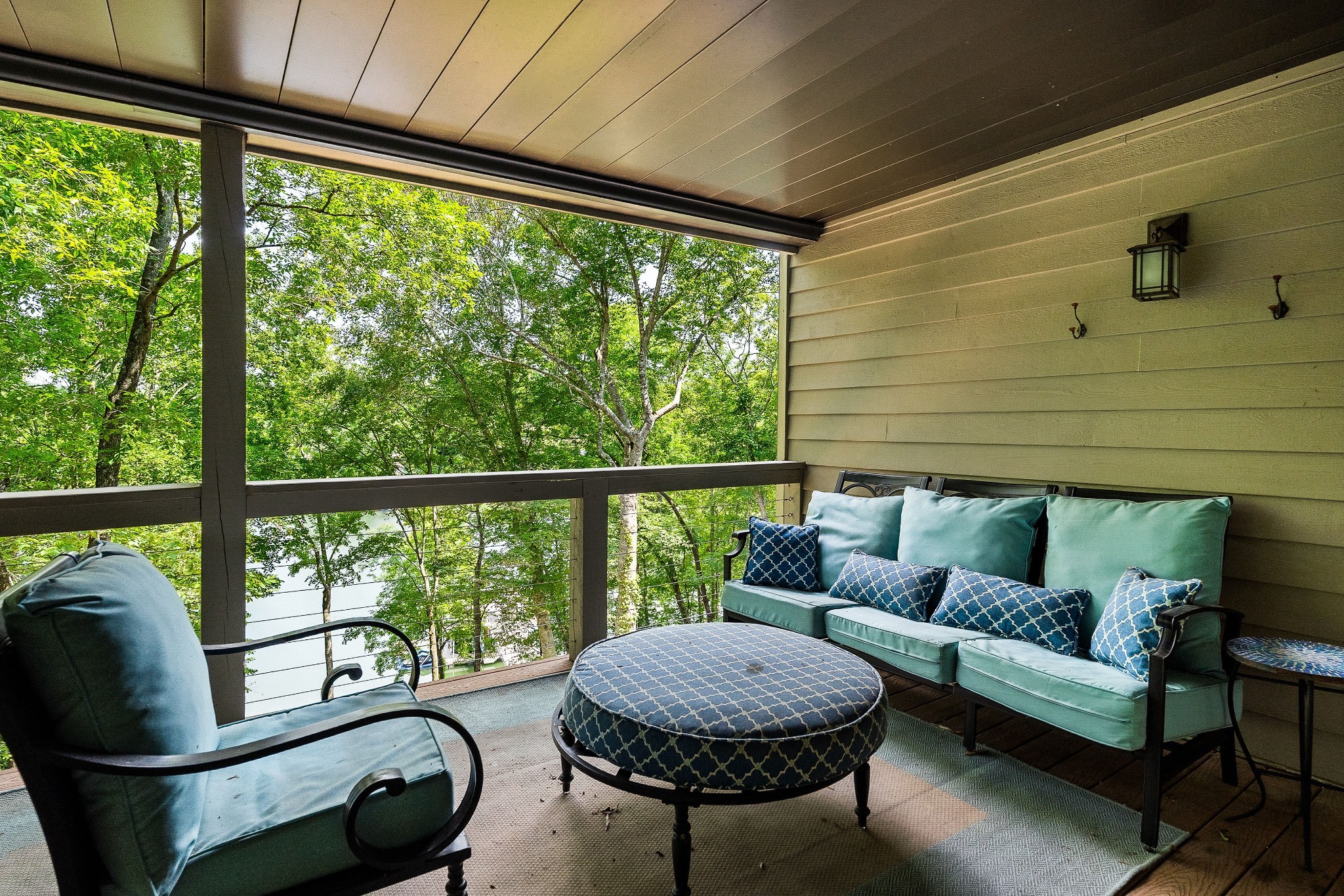 2541 Sparkman Town Road Doyle, TN 38559 - Photo 36 of 72 a living room with furniture and a window