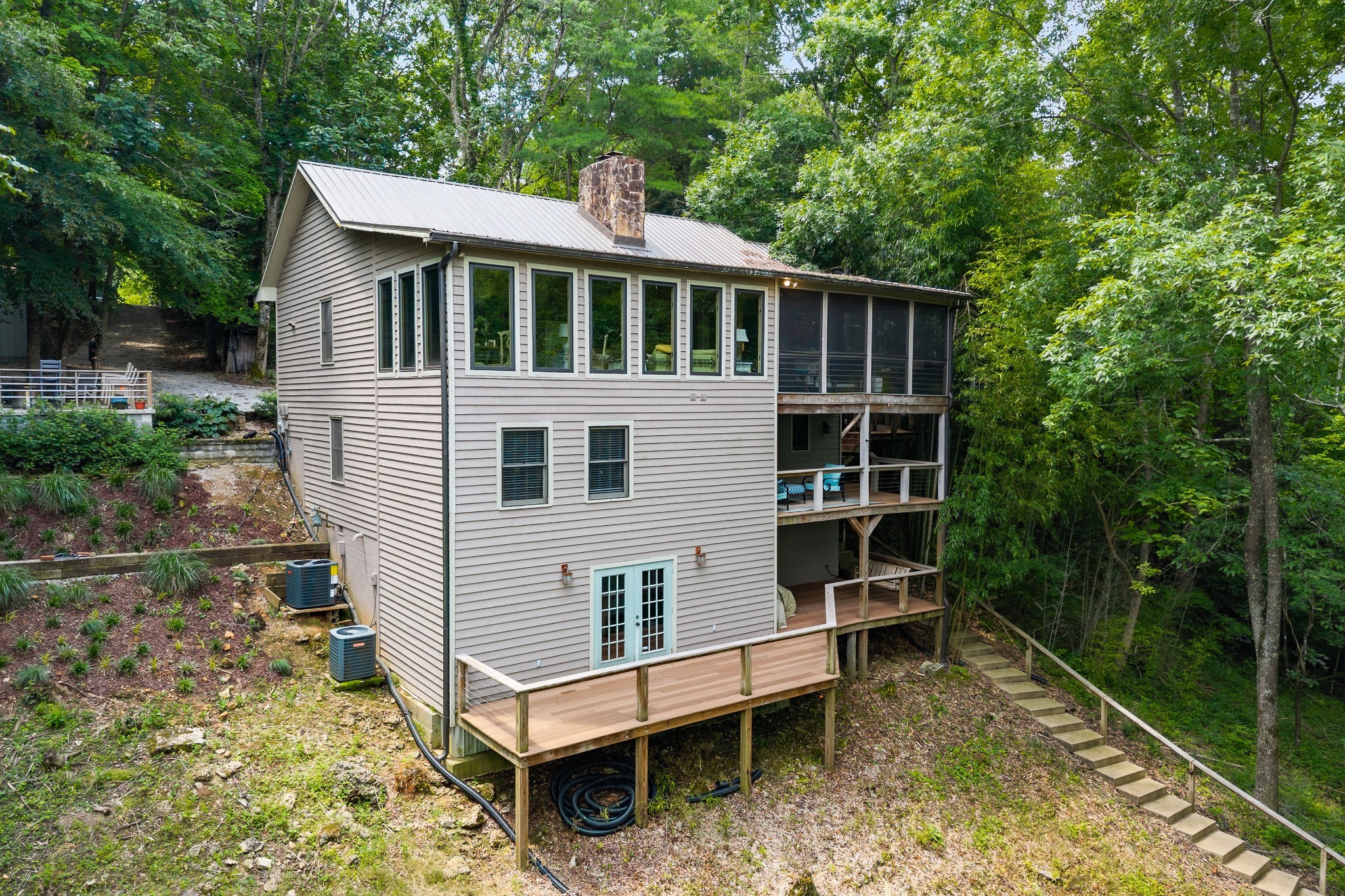 2541 Sparkman Town Road Doyle, TN 38559 - Photo 41 of 72 a view of a house with a yard