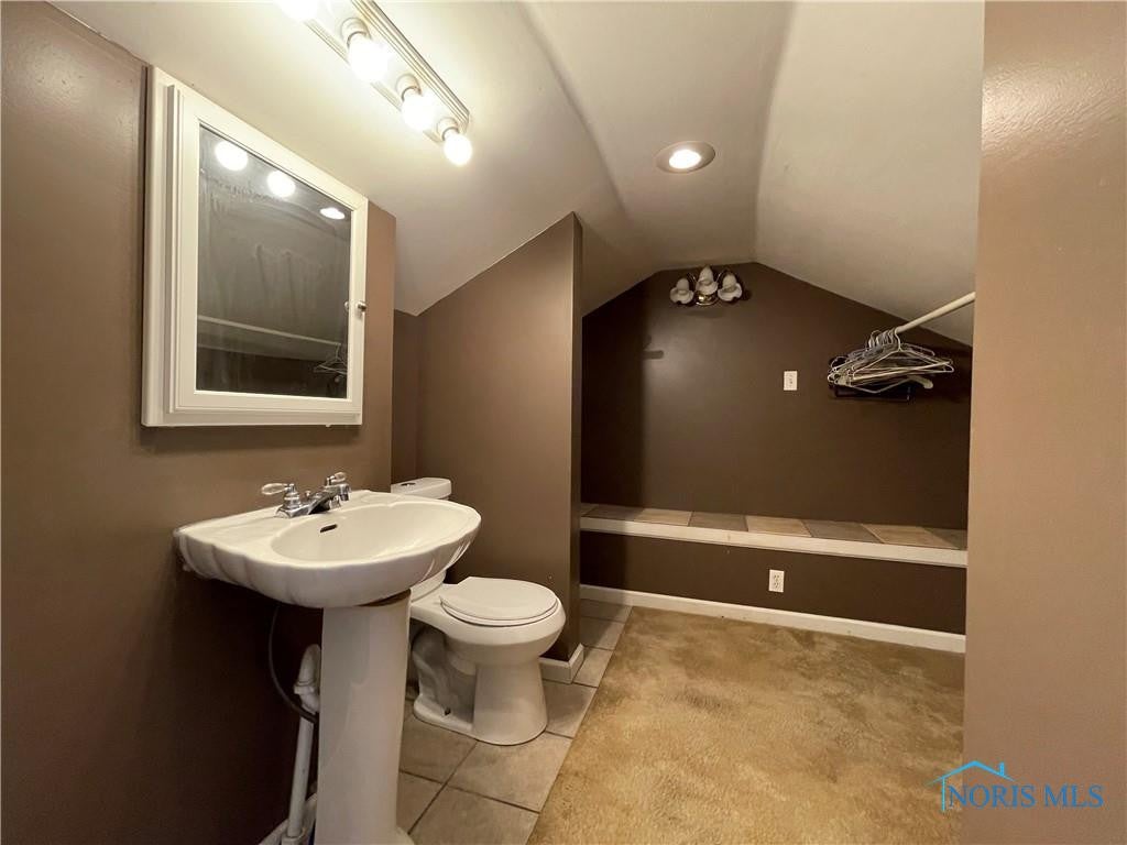 2113 Fairfax Road Toledo, OH 43613 - Photo 18 of 22 Gallery Image 18