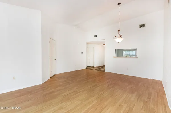 $2,500 | 145 Riverwalk Court, Ormond Beach, FL 32176