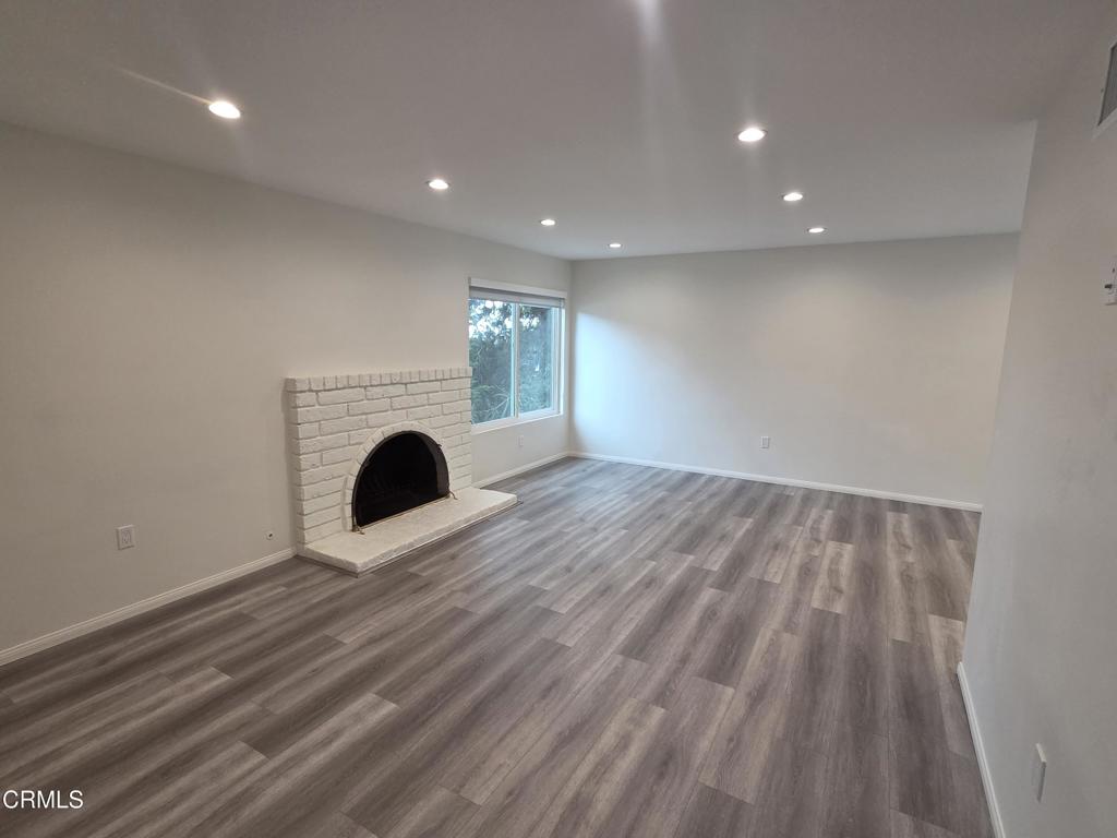 2915 Hopeton Road La Crescenta, CA 91214 - Photo 4 of 28 4 living