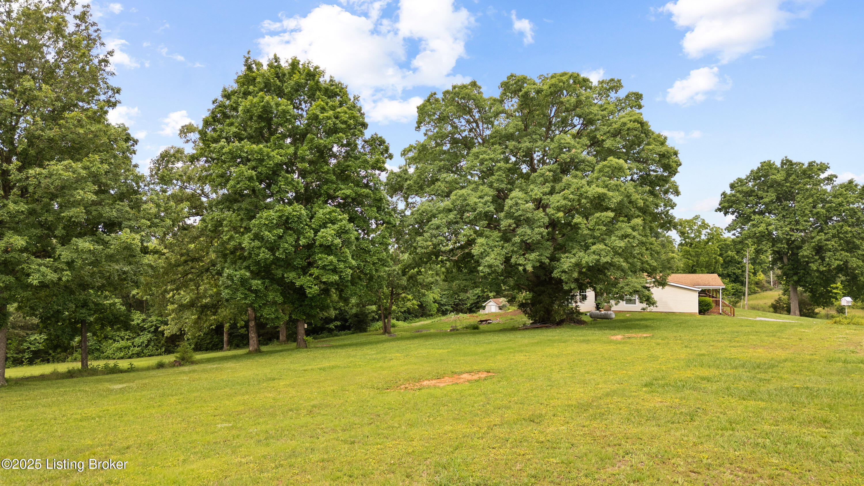 363 Old Ridge Road Shepherdsville, KY 40165 - Photo 22 of 31 026