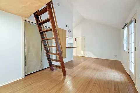$215,000 | 1110 West 22nd Street, Unit 8, Austin, TX 78705