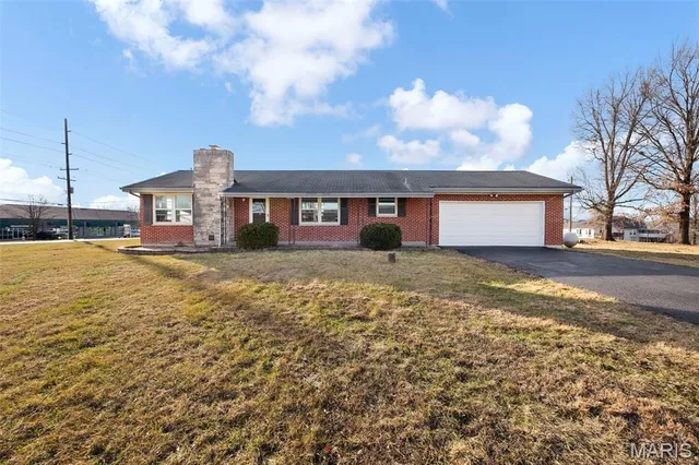 $310,000 | 5 Tiger Drive, Wentzville, MO 63385