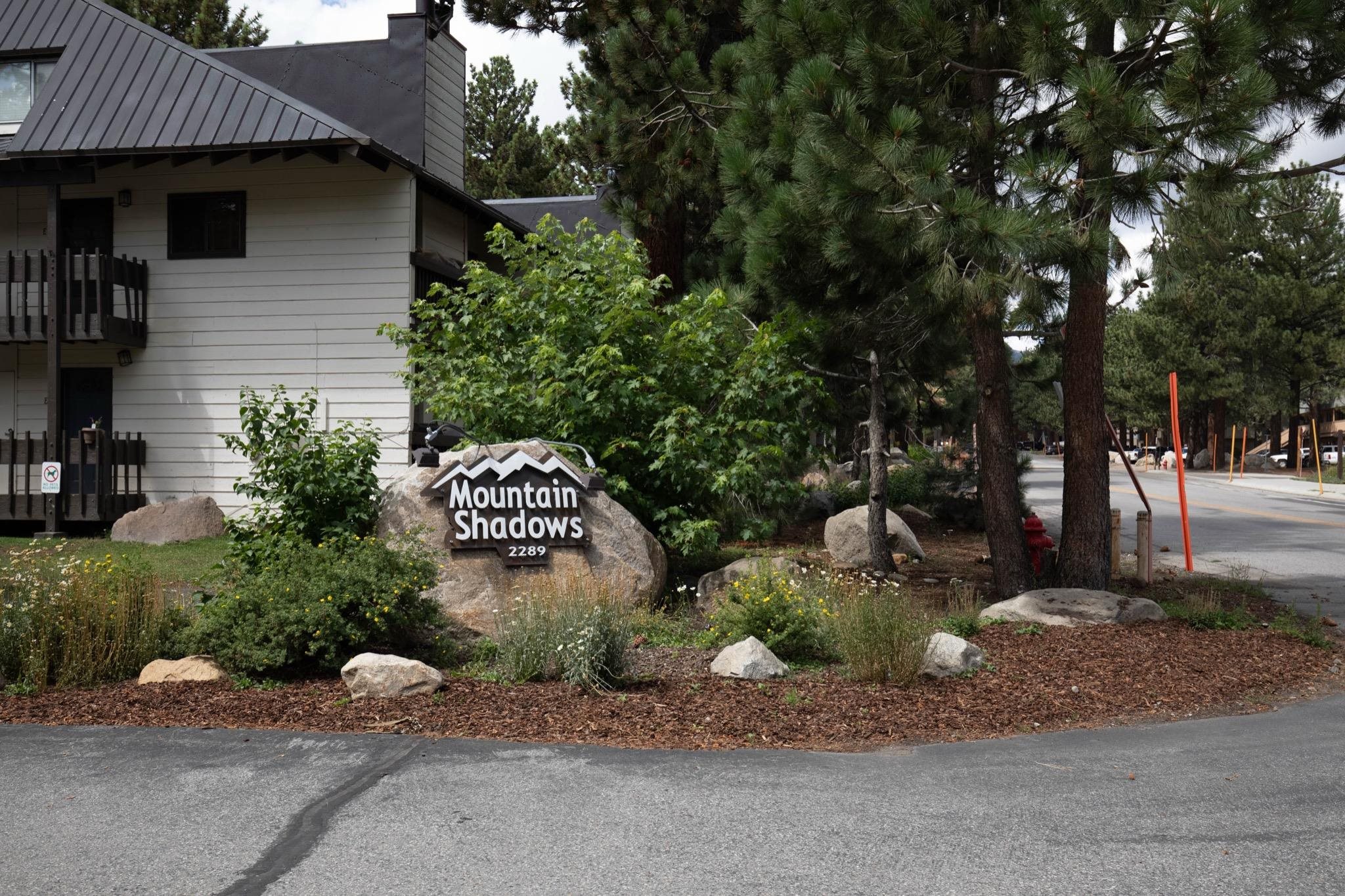2289 Sierra Nevada Road, Unit G10 Mammoth Lakes, CA 93546 - Photo 23 of 23 View of community sign