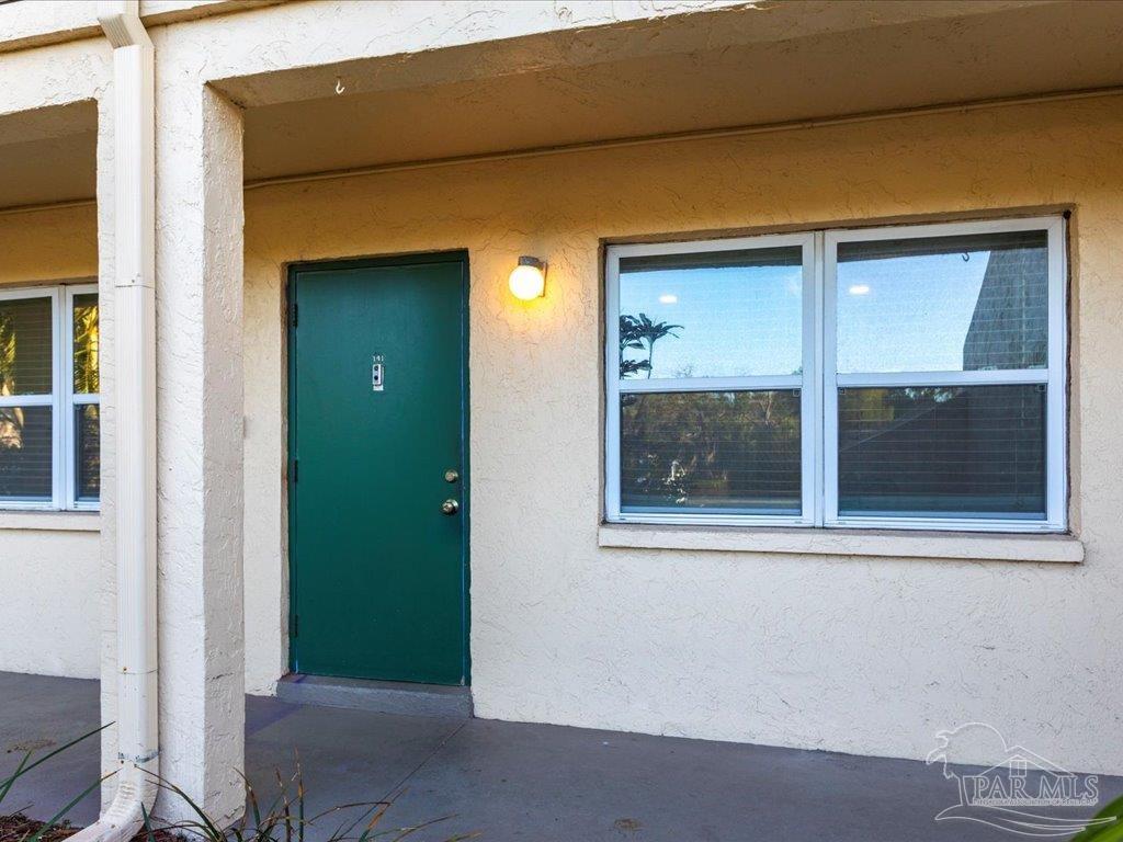4800 Rilma Avenue, Unit 141 Sarasota, FL 34234 - Photo 3 of 26