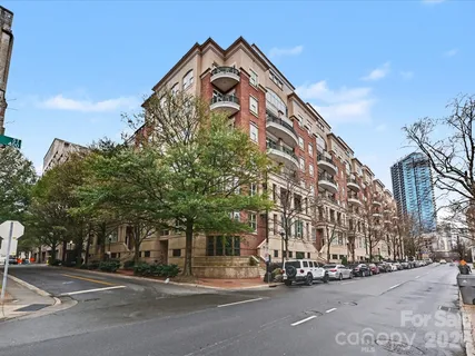 $650,000 | 400 North Church Street, Unit 236, Charlotte, NC 28202