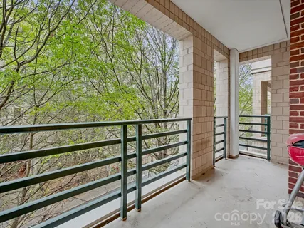$650,000 | 400 North Church Street, Unit 236, Charlotte, NC 28202