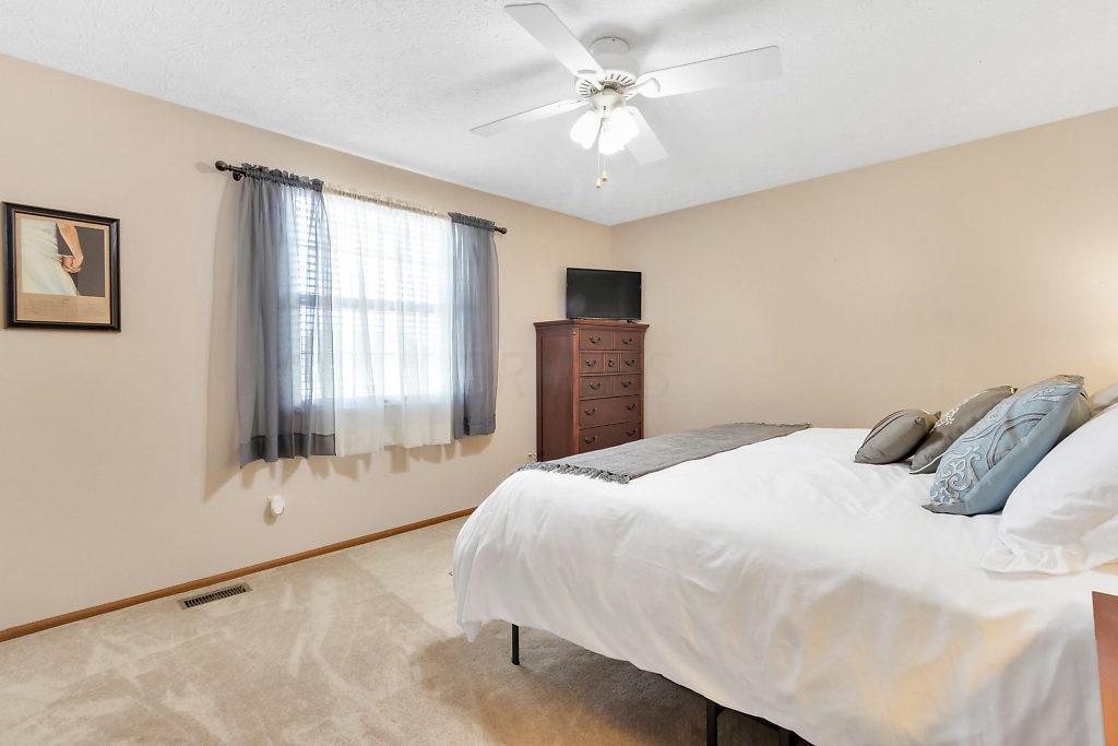 259 Sumption Drive Columbus, OH 43230 - Photo 14 of 36