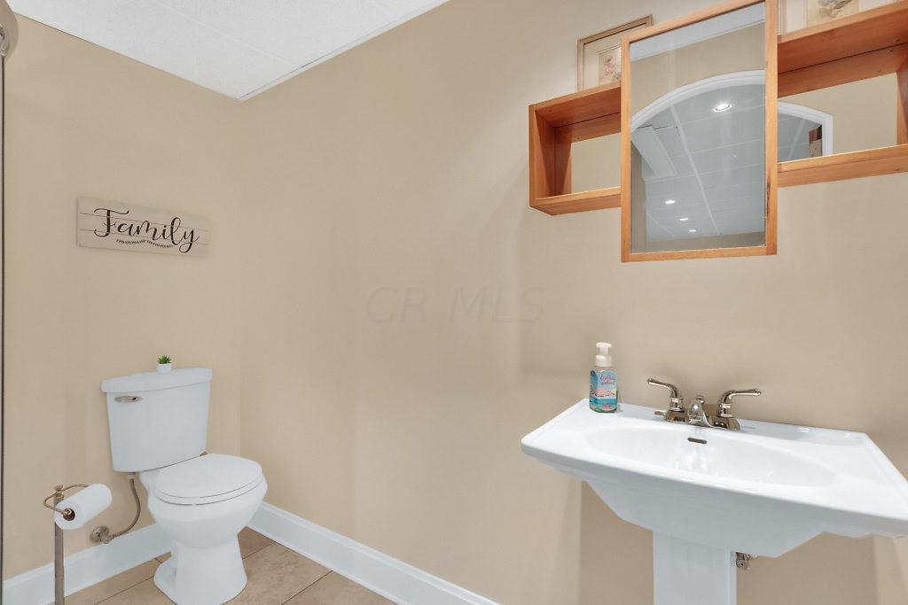 259 Sumption Drive Columbus, OH 43230 - Photo 20 of 36