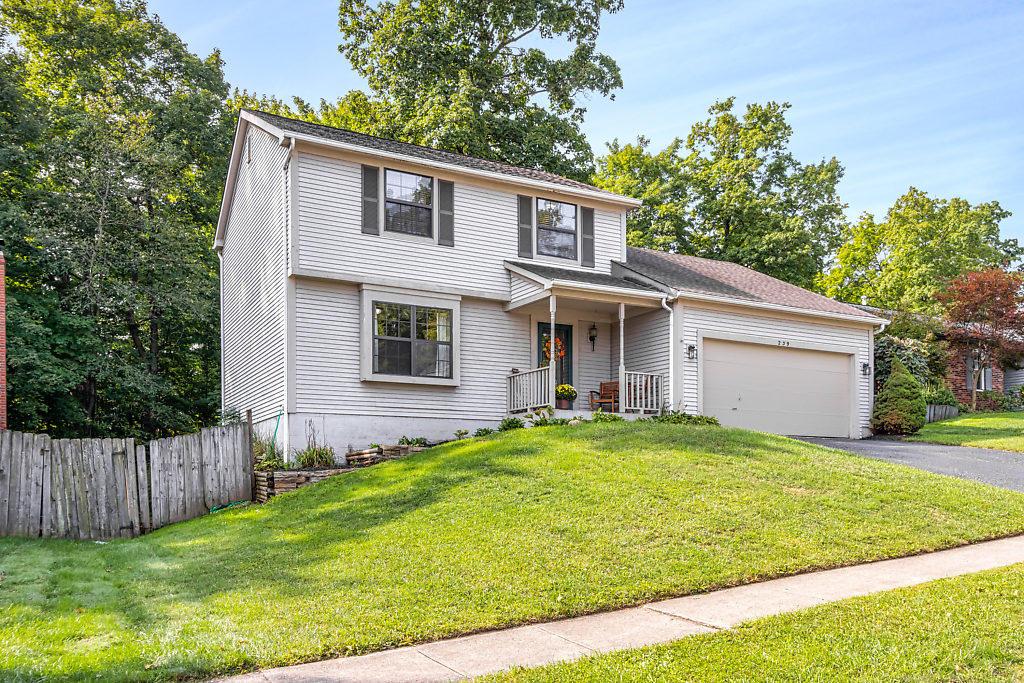 259 Sumption Drive Columbus, OH 43230 - Photo 2 of 36