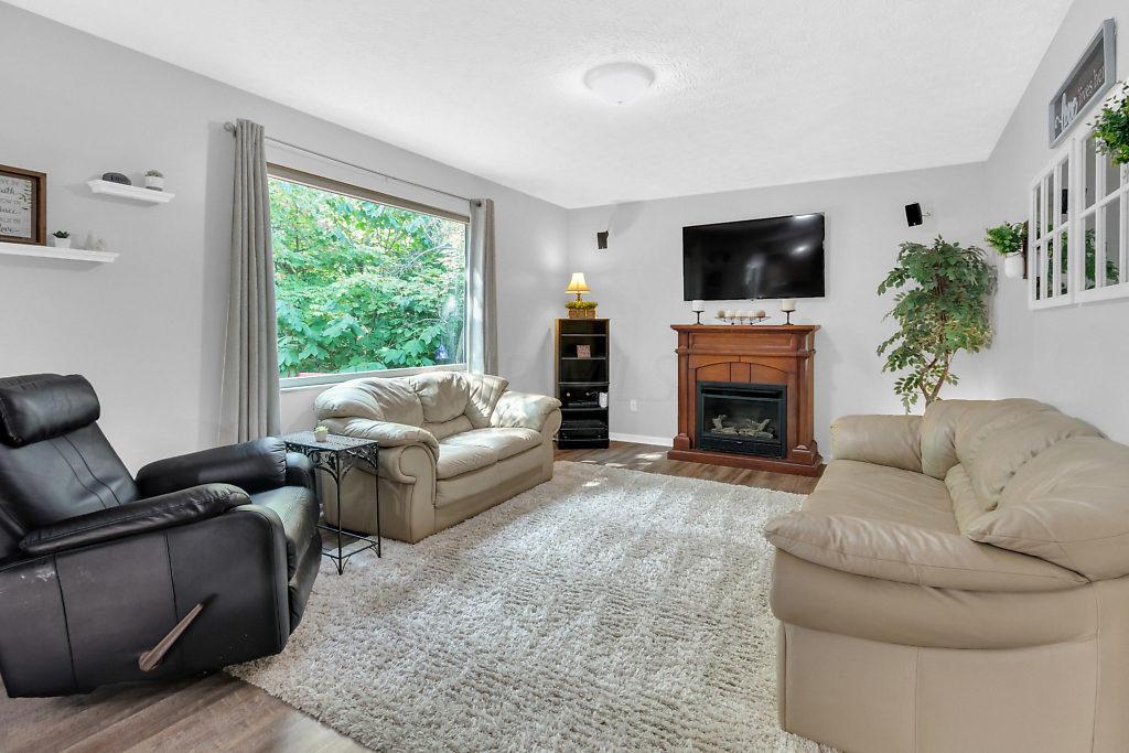 259 Sumption Drive Columbus, OH 43230 - Photo 3 of 36