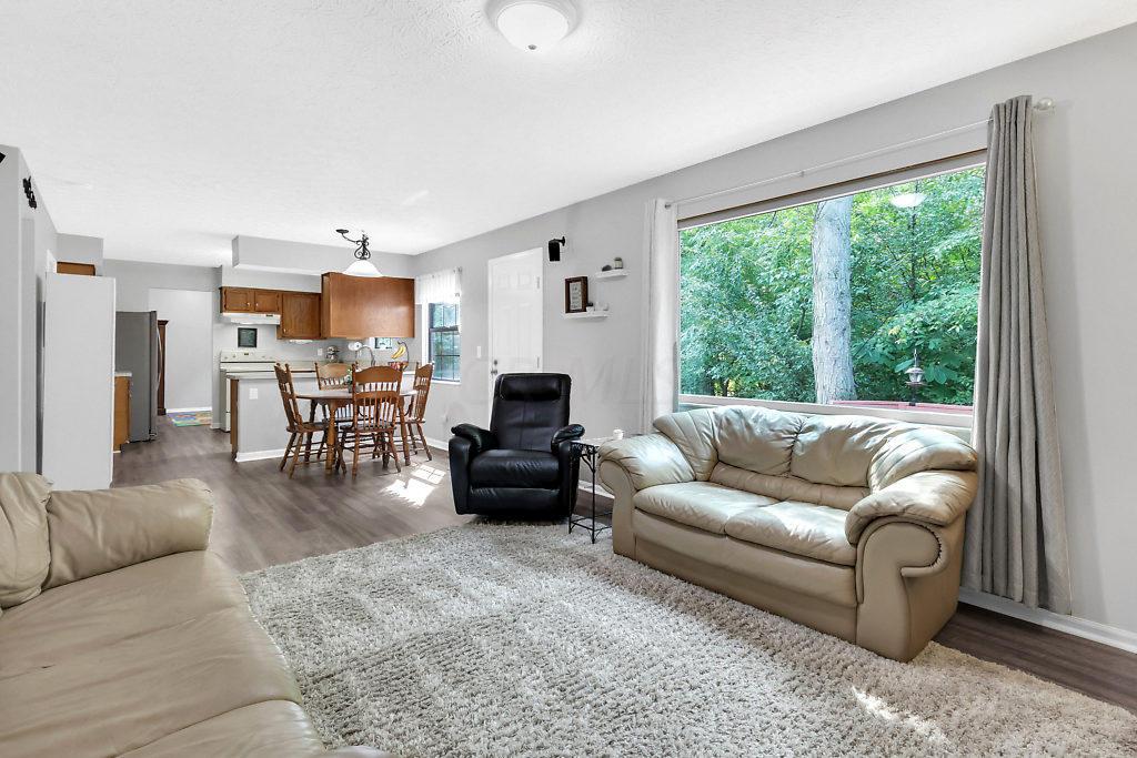 259 Sumption Drive Columbus, OH 43230 - Photo 4 of 36