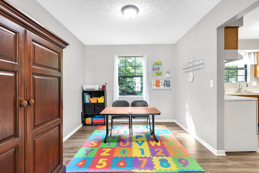 259 Sumption Drive Columbus, OH 43230 - Photo 10 of 36