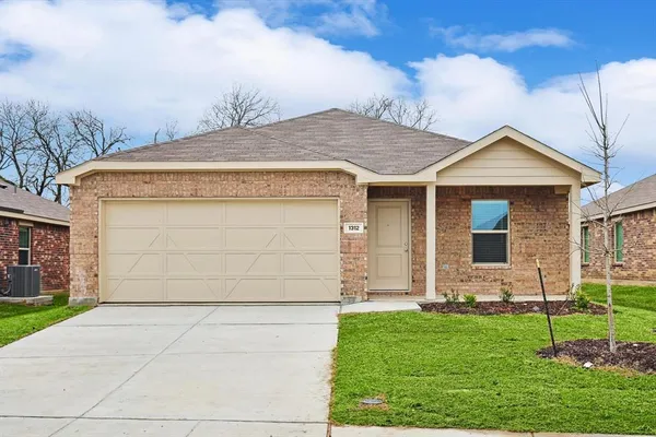 $2,100 | 1312 Clairborne Court, Little Elm, TX 75068
