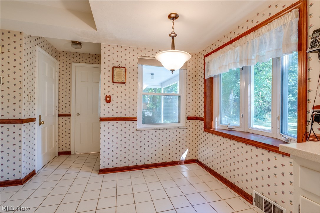 3190 Rumson Road Cleveland, OH 44118 - Photo 11 of 35 Gallery Image 11
