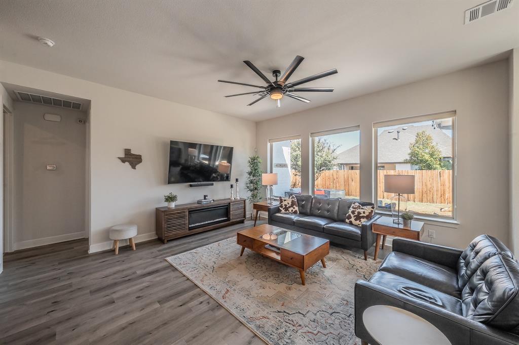 7545 Winterbloom Way Fort Worth, TX 76123 - Photo 15 of 39