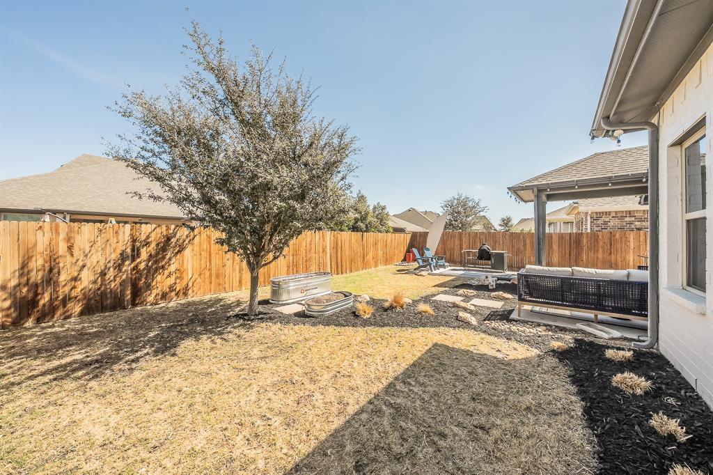 7545 Winterbloom Way Fort Worth, TX 76123 - Photo 36 of 39