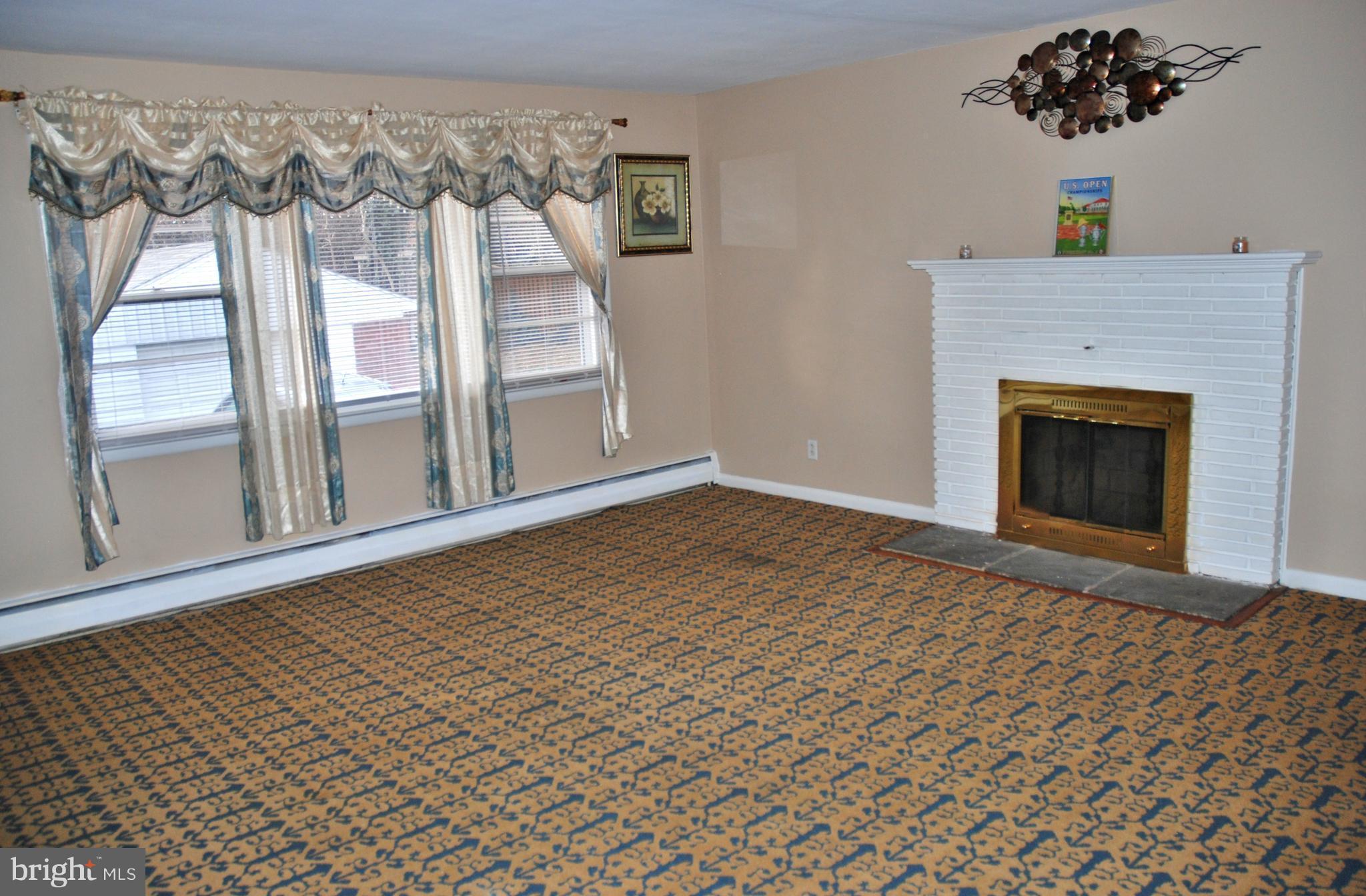 814 Providence Road Baltimore, MD 21286 - Photo 7 of 30 Living Room includes fireplace